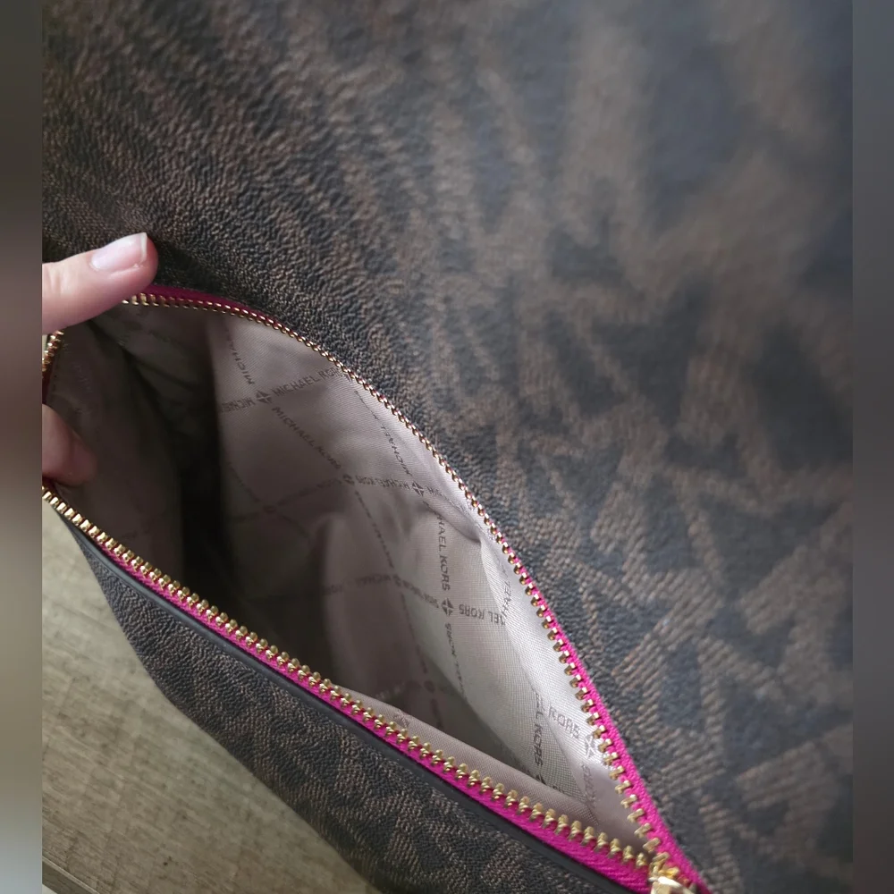 Michael Kors Dallas Medium Slim Backpack MK Signature - Picture 5 of 15